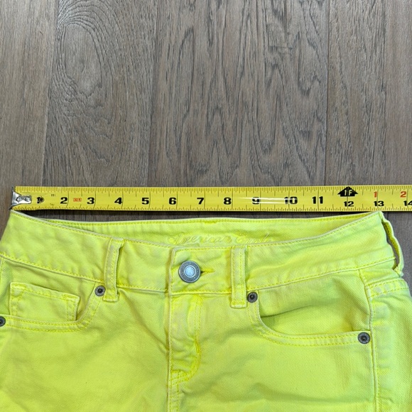 American Eagle Outfitters Neon Yellow Cutoff Jean Shorts Size 0 - Picture 6 of 8